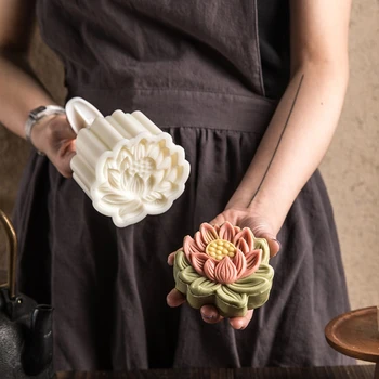 Plastik Mooncake Kalıp 125 / 150g 3D Lotus Damga kurabiye kesici kalıp DIY Pişirme Aksesuarları Sonbahar Ortası Festivali Mutfak Aletleri