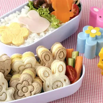 3 adet Sevimli Sandviç Kesiciler mini kurabiye kesici Şekiller Seti Çocuklar için Plastik Bento kesici alet kalıpları Ekmek Bisküvi Kabartmalı Cihaz